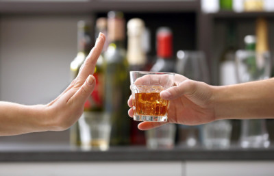 Awas, Bahaya Minum Alkohol Mengintai, Ini yang Terjadi Jika Anda Berhenti